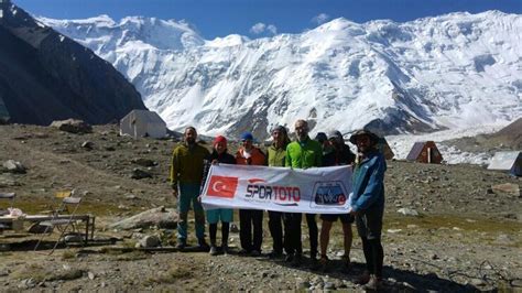 T­ü­r­k­ ­d­a­ğ­c­ı­l­a­r­ ­K­o­r­j­e­n­e­v­s­k­a­y­a­ ­D­a­ğ­ı­’­n­a­ ­t­ı­r­m­a­n­d­ı­